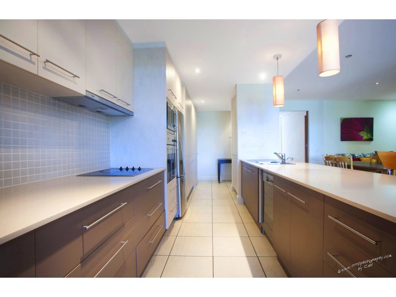 13/4 Ocean Beach Drive, Agnes Water QLD 4677