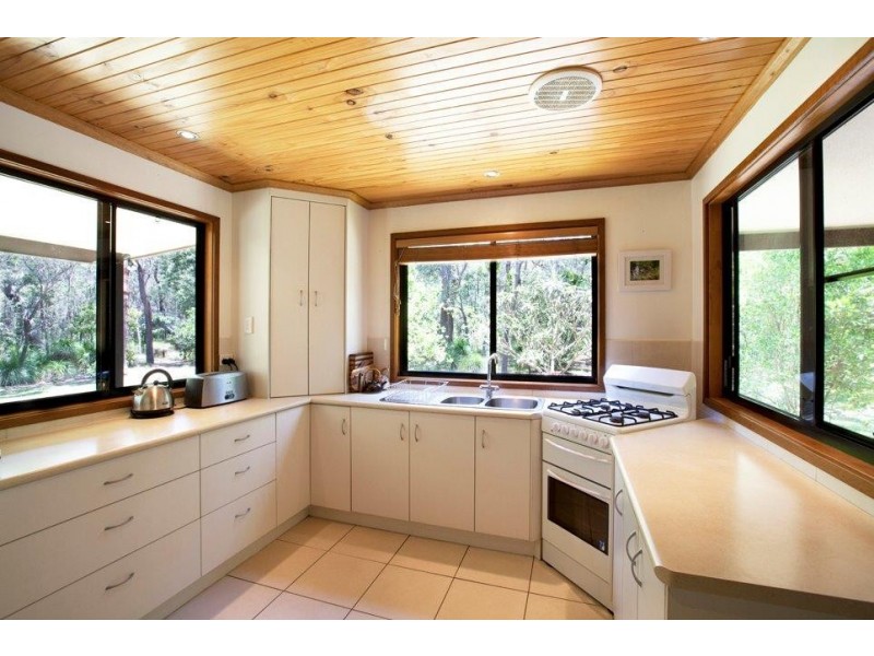 428 Lady Elliot Drive, Round Hill QLD 4677