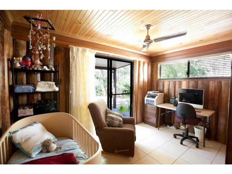 428 Lady Elliot Drive, Round Hill QLD 4677