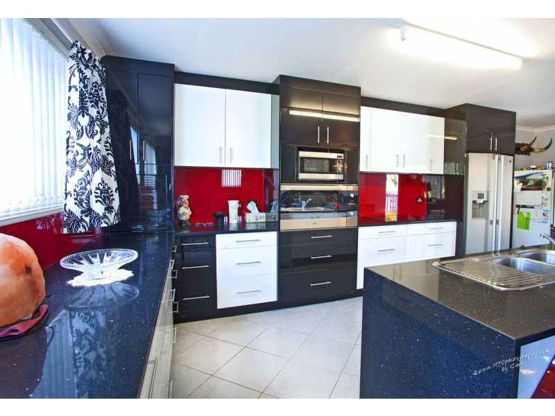 24 Grahame Colyer Drive, Agnes Water QLD 4677
