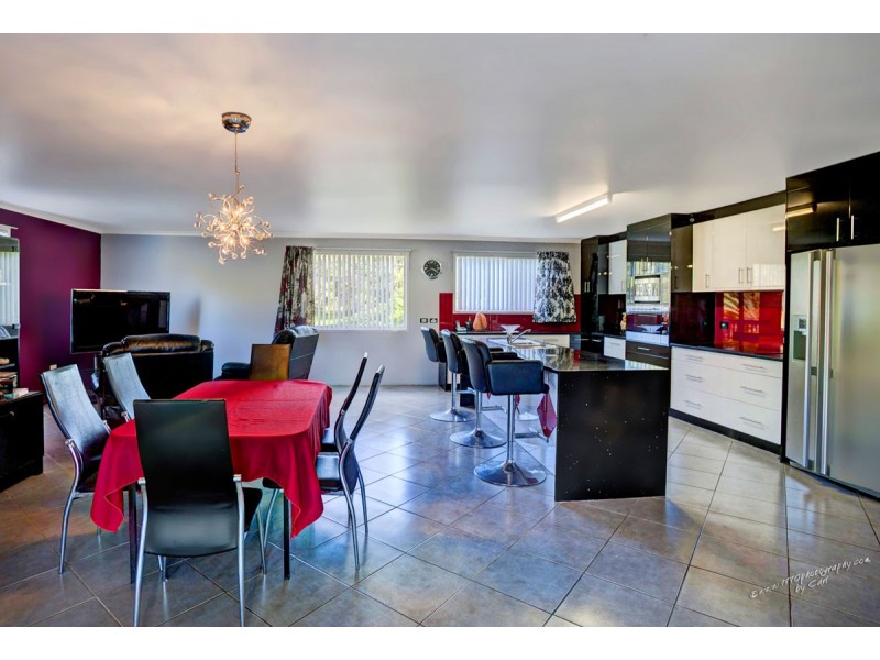 24 Grahame Colyer Drive, Agnes Water QLD 4677