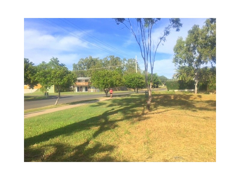 8 Agnes Street, Agnes Water QLD 4677