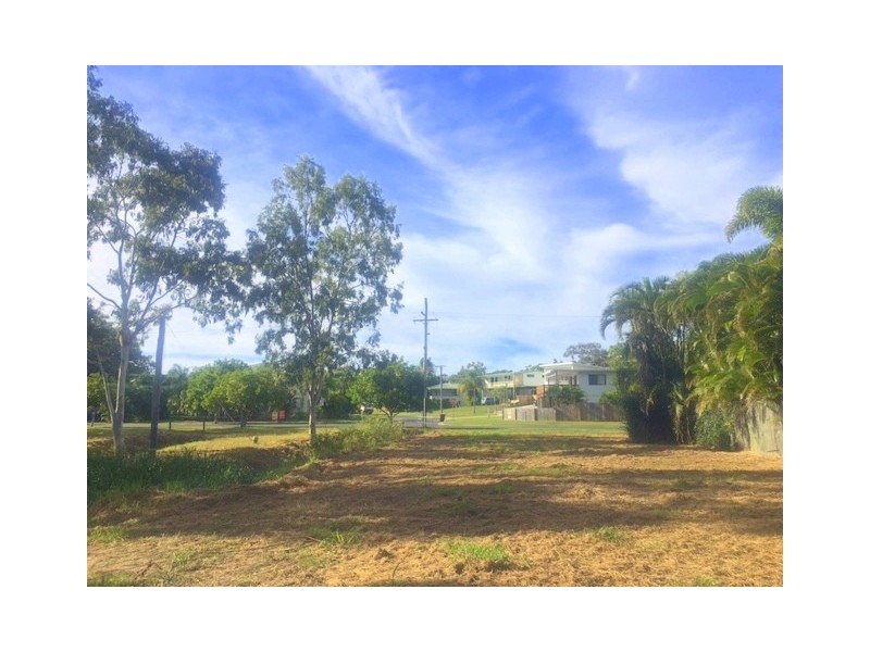 8 Agnes Street, Agnes Water QLD 4677