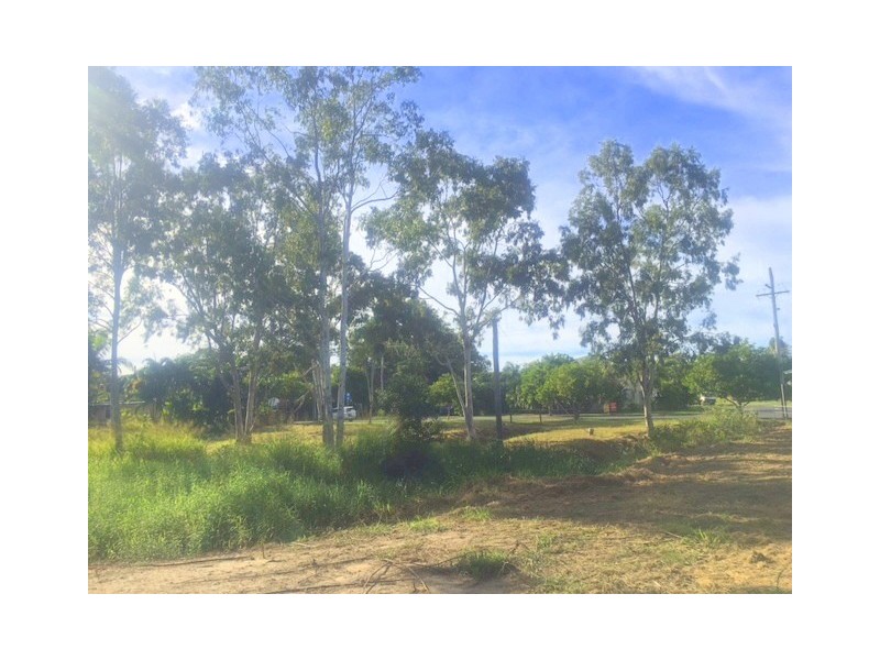 8 Agnes Street, Agnes Water QLD 4677