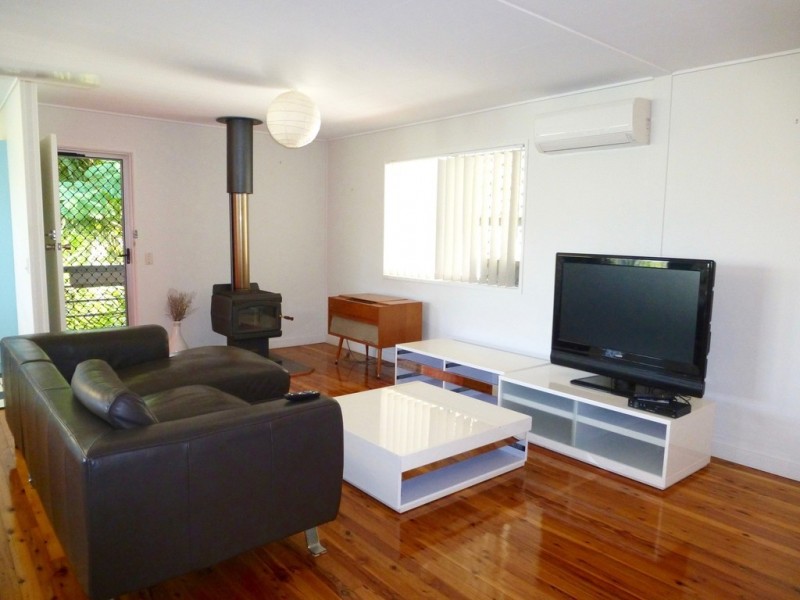 6 Henderson Street, Miriam Vale QLD 4677
