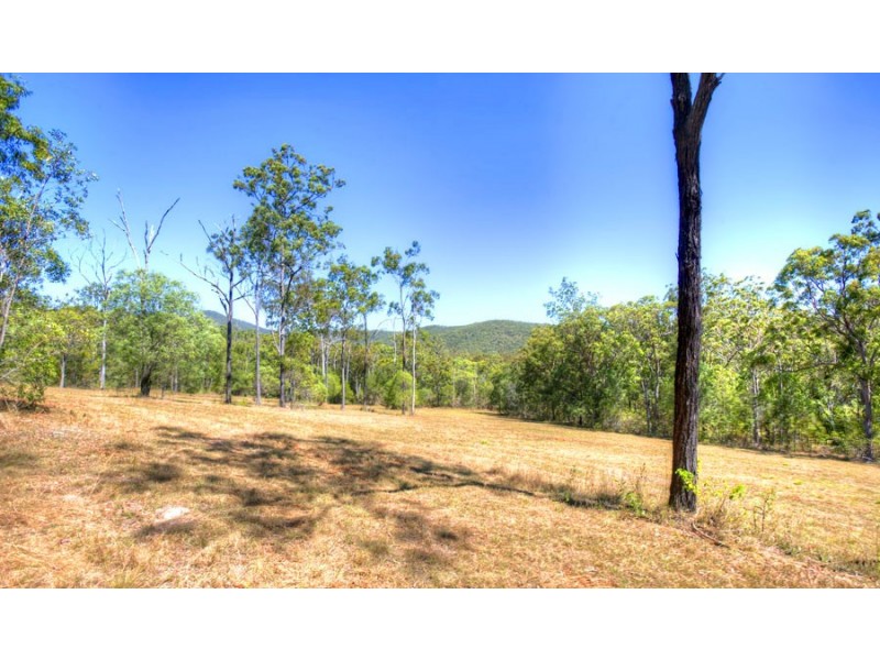 1 Round Hill Road, Captain Creek QLD 4677