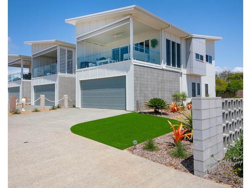 1/21 Beaches Village Circuit, Agnes Water QLD 4677