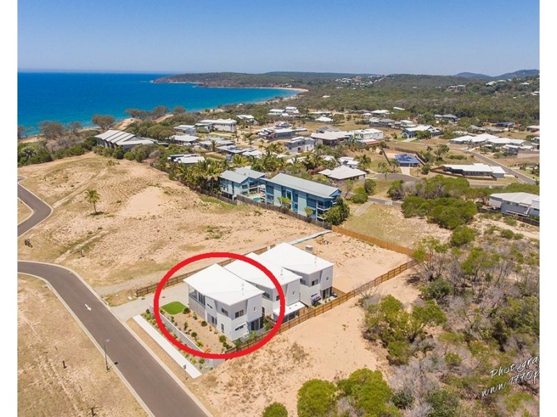 1/21 Beaches Village Circuit, Agnes Water QLD 4677