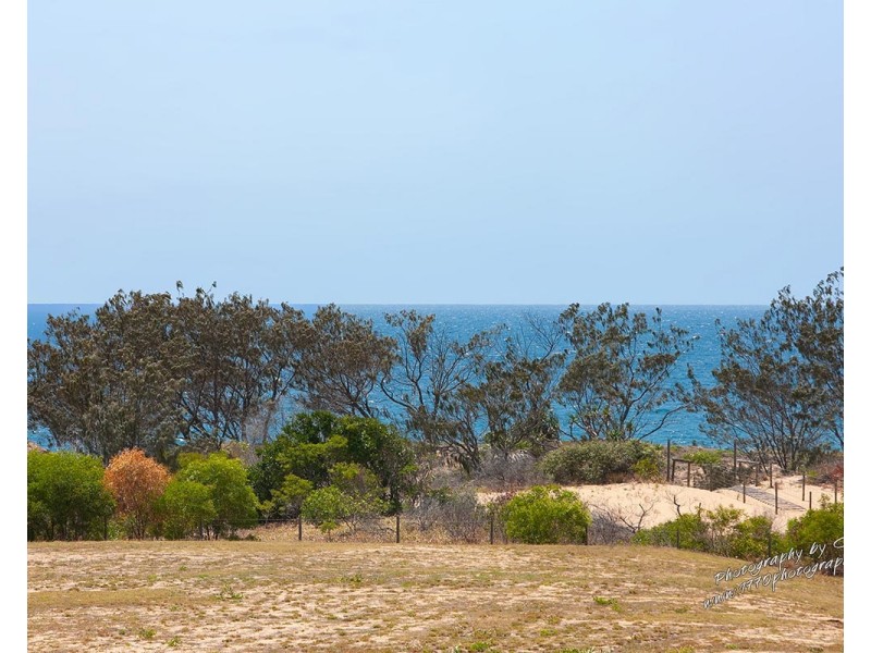 1/21 Beaches Village Circuit, Agnes Water QLD 4677