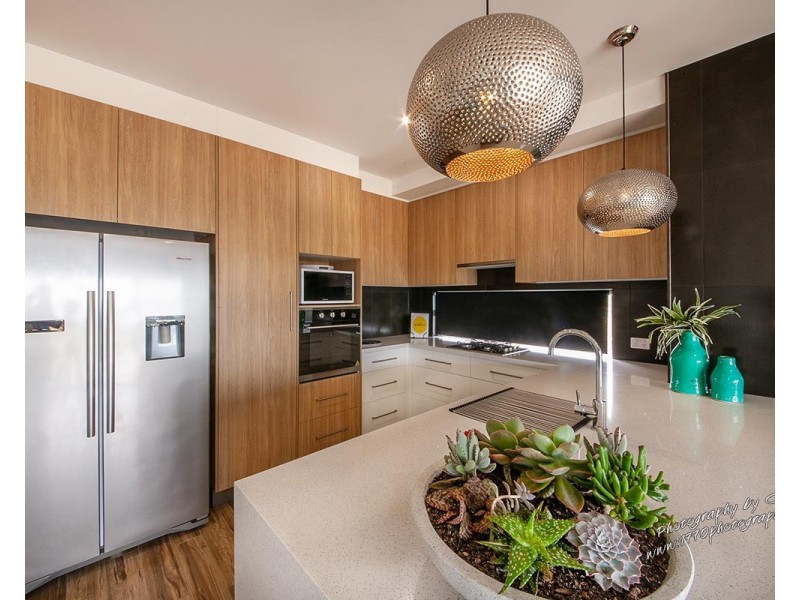 1/21 Beaches Village Circuit, Agnes Water QLD 4677