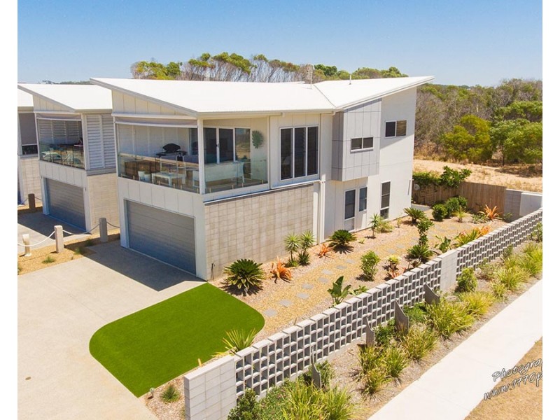 1/21 Beaches Village Circuit, Agnes Water QLD 4677