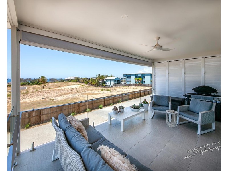 1/21 Beaches Village Circuit, Agnes Water QLD 4677