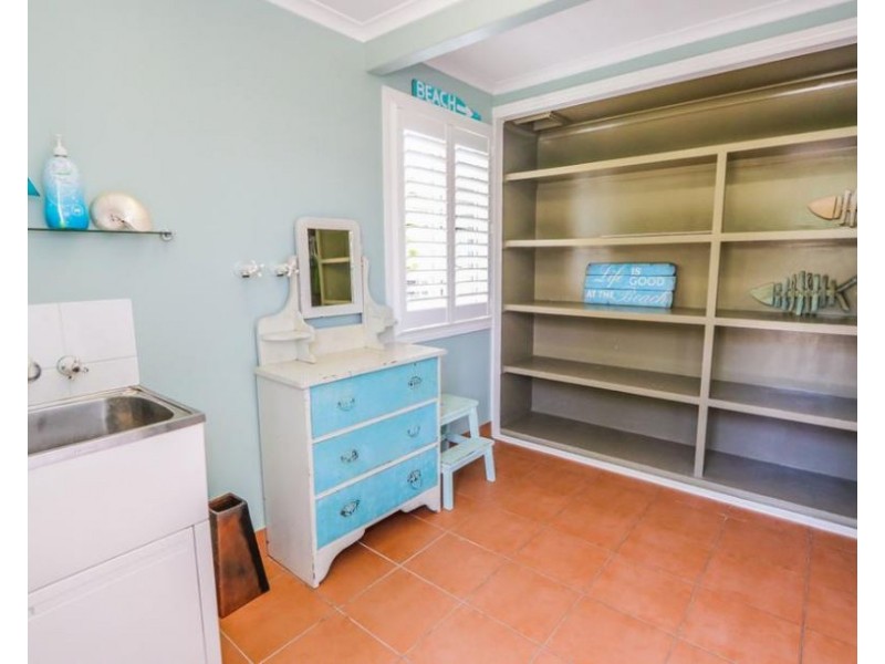 13 WOODROW DR, Agnes Water QLD 4677