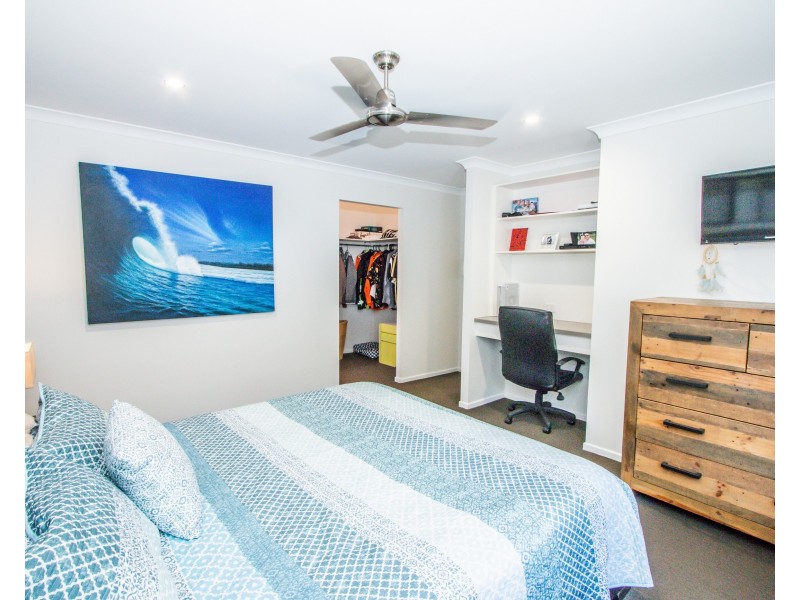 4 The Promenade, Agnes Water QLD 4677
