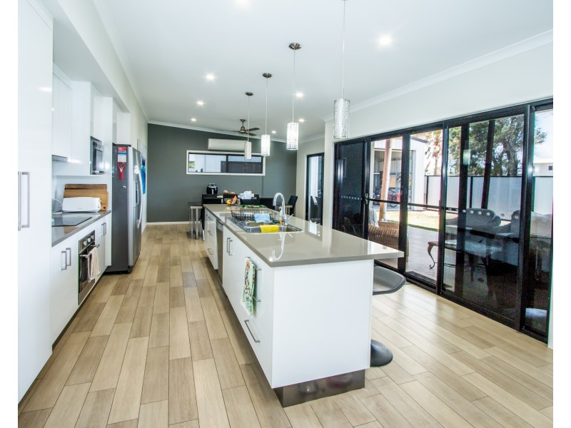 4 The Promenade, Agnes Water QLD 4677