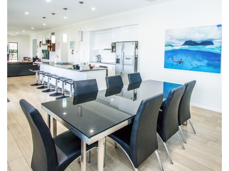 4 The Promenade, Agnes Water QLD 4677