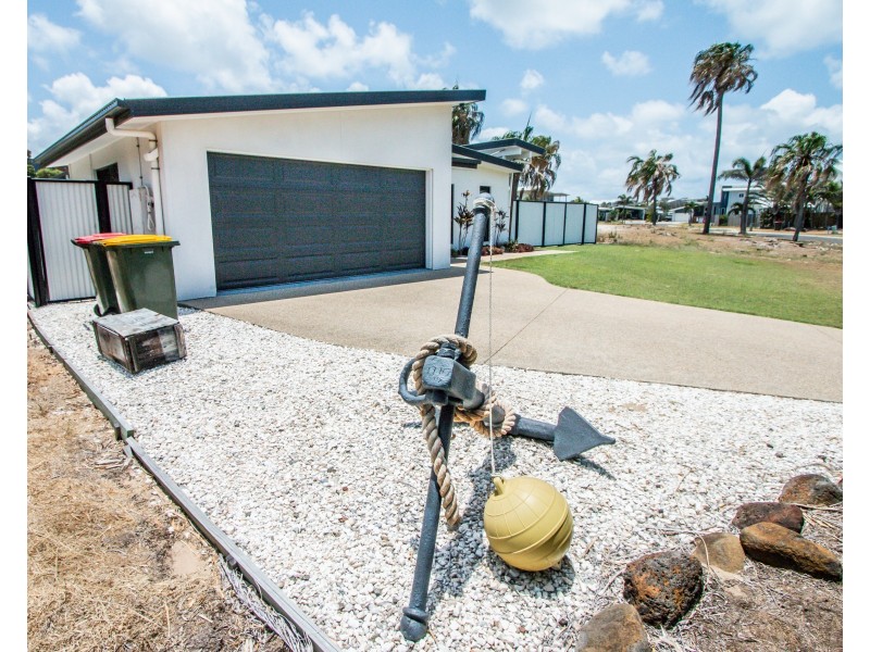4 The Promenade, Agnes Water QLD 4677
