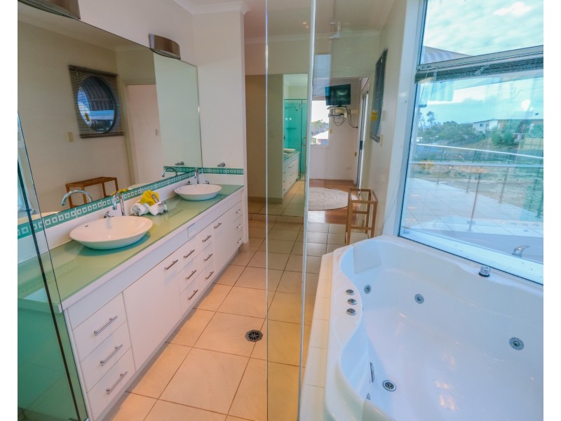 8 Atlantis Boulevarde, Agnes Water QLD 4677