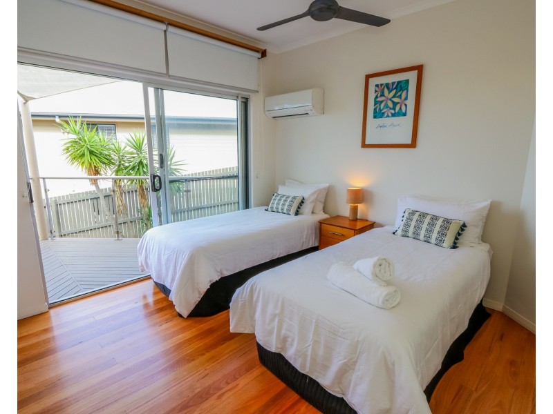 8 Atlantis Boulevarde, Agnes Water QLD 4677