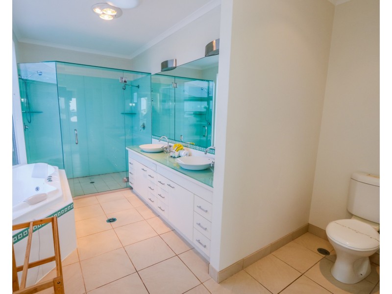 8 Atlantis Boulevarde, Agnes Water QLD 4677