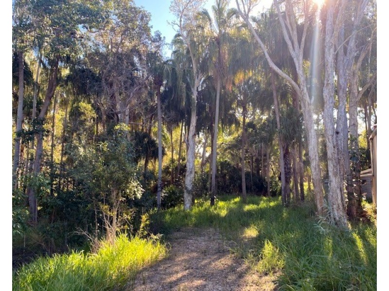 90 Masthead Drive, Agnes Water QLD 4677