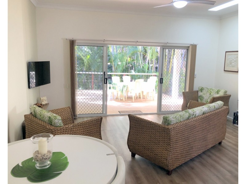 14/40 Captain Cook Drive, Agnes Water QLD 4677