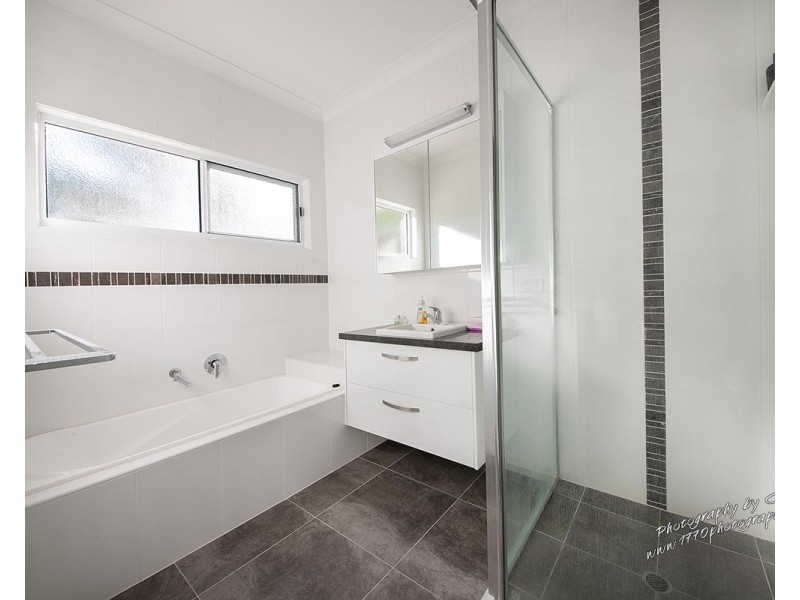 5 Bayview Close, Agnes Water QLD 4677