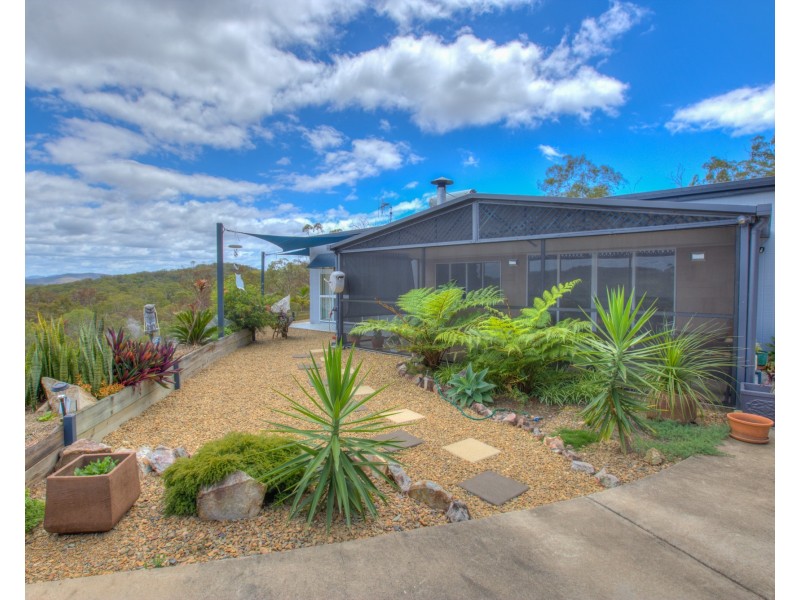 44 BUNKER RD, Round Hill QLD 4677