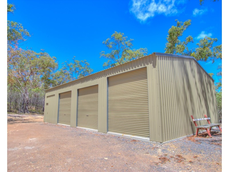 44 BUNKER RD, Round Hill QLD 4677