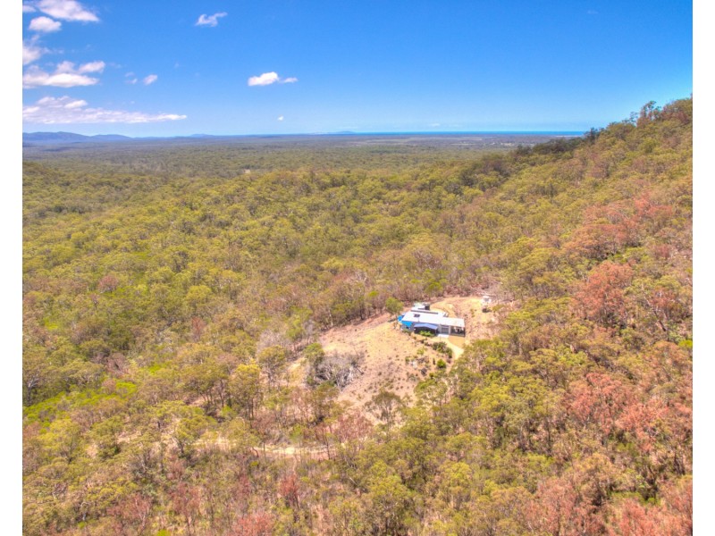44 BUNKER RD, Round Hill QLD 4677