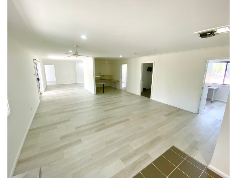 825 Round Hill Road, Captain Creek QLD 4677