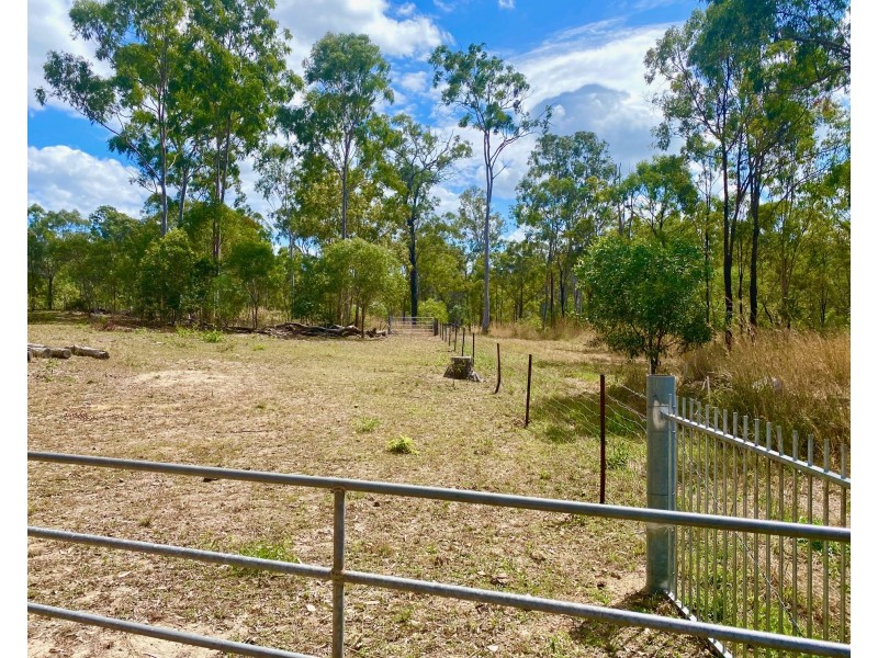 825 Round Hill Road, Captain Creek QLD 4677