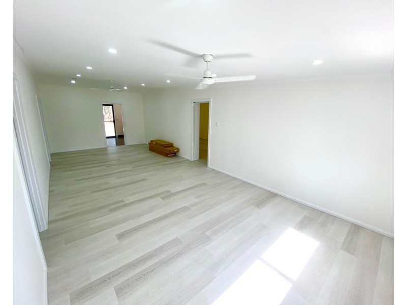 825 Round Hill Road, Captain Creek QLD 4677