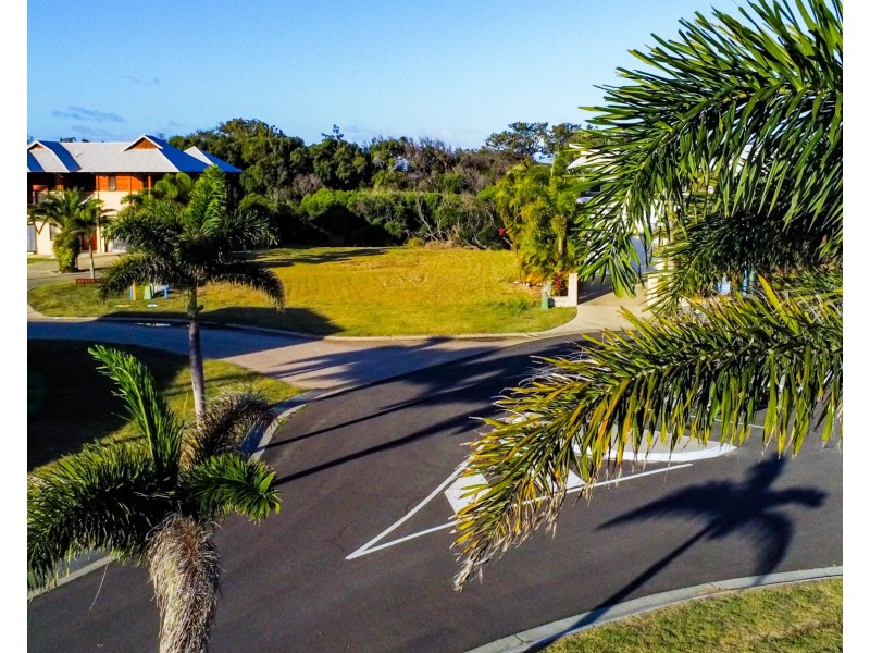 38 Atlantis Boulevard, Agnes Water QLD 4677