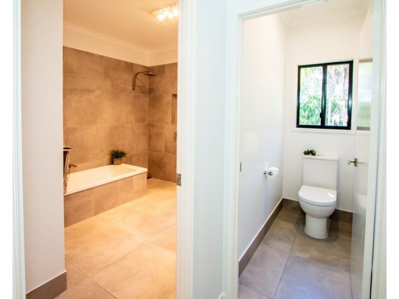 5 Beach Houses Estate Road, Agnes Water QLD 4677