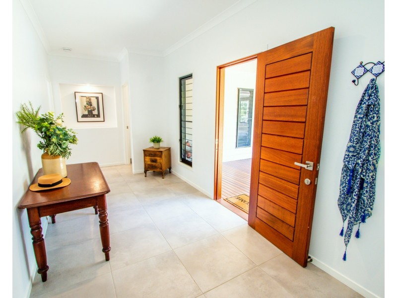 5 Beach Houses Estate Road, Agnes Water QLD 4677