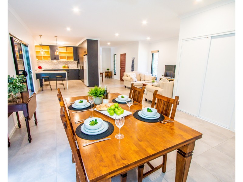 5 Beach Houses Estate Road, Agnes Water QLD 4677