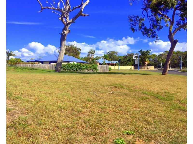 2 North Break Drive, Agnes Water QLD 4677