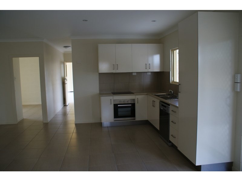 50 Tableland Road, Mount Tom QLD 4677