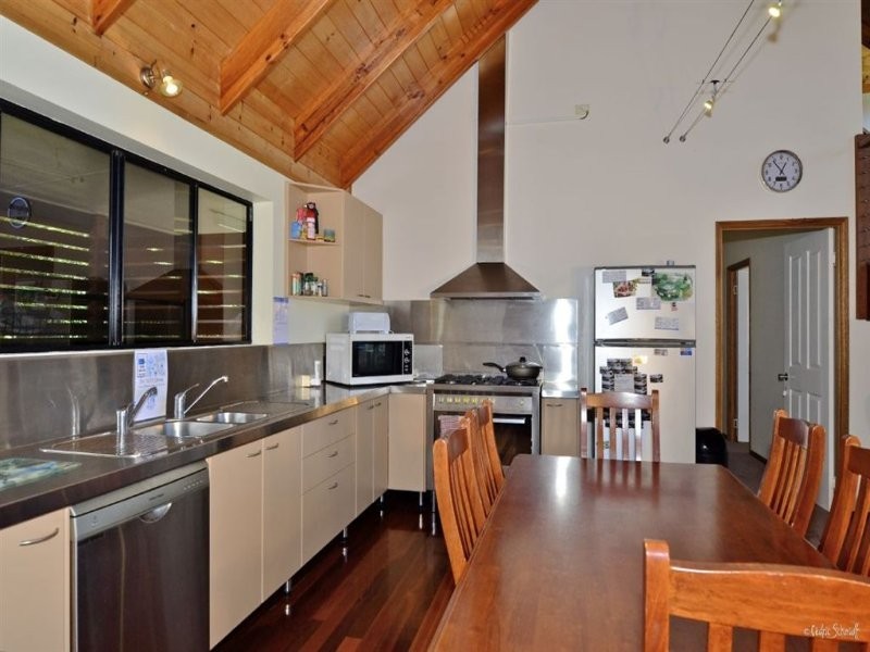 13 Webster Court, Agnes Water QLD 4677