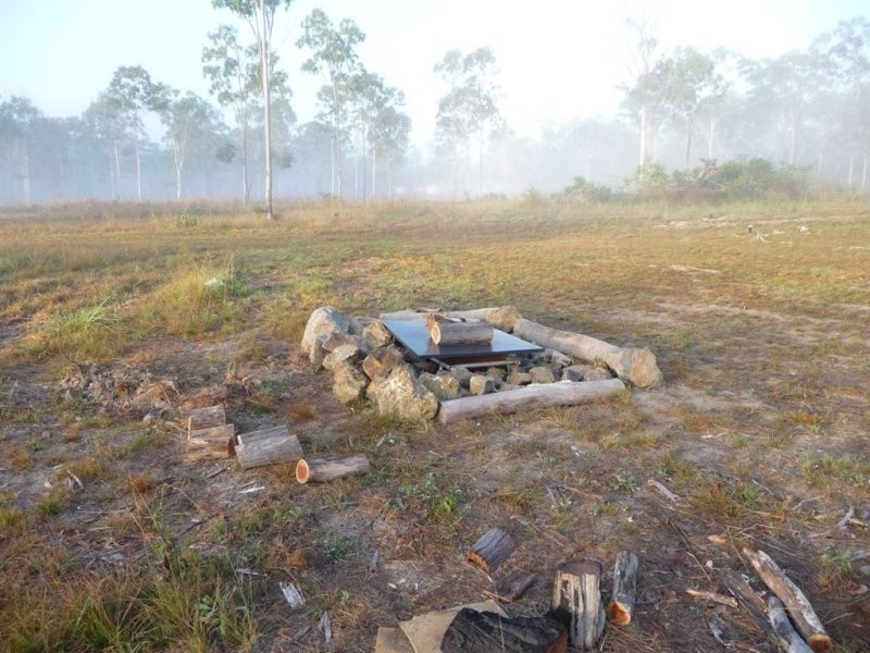 730 Round Hill Road, Captain Creek QLD 4677