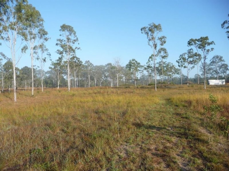 730 Round Hill Road, Captain Creek QLD 4677