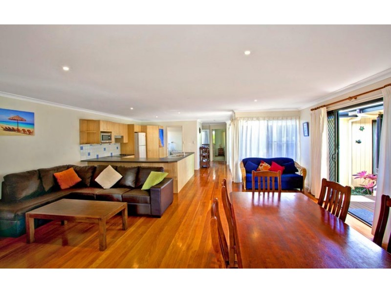 12 Marine Parade, Agnes Water QLD 4677