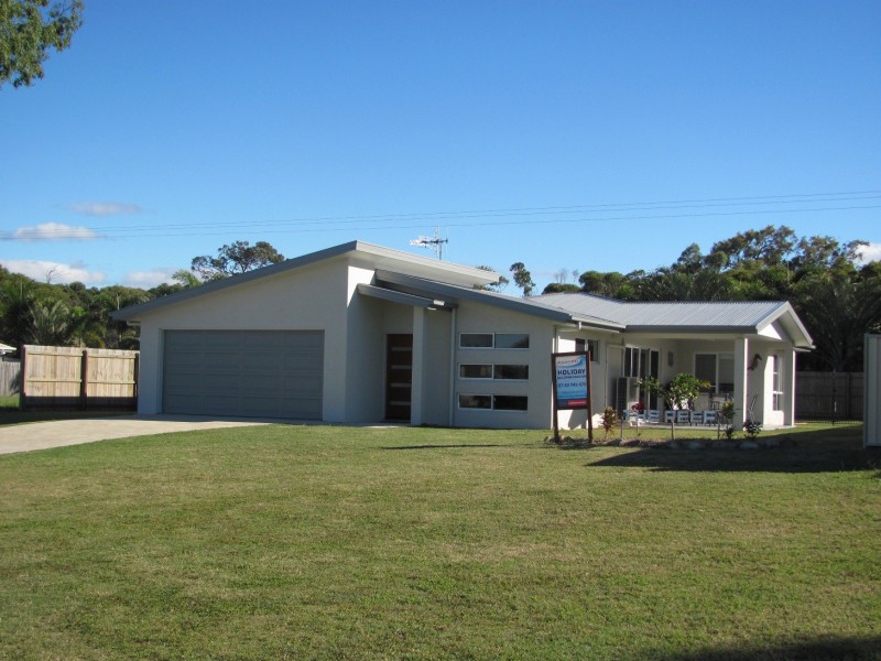 4 Sunset Drive, Agnes Water QLD 4677
