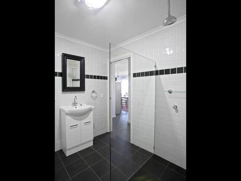 9 Barton Street, Seventeen Seventy QLD 4677