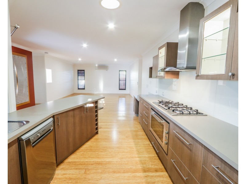 4 Seascape Close, Agnes Water QLD 4677