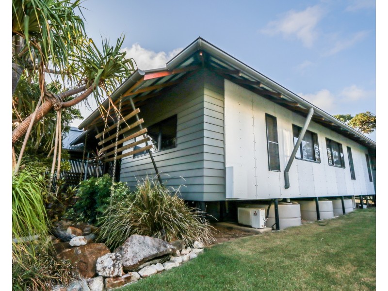 4 Seascape Close, Agnes Water QLD 4677