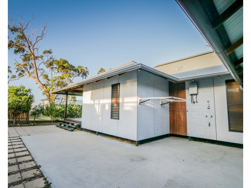 4 Seascape Close, Agnes Water QLD 4677