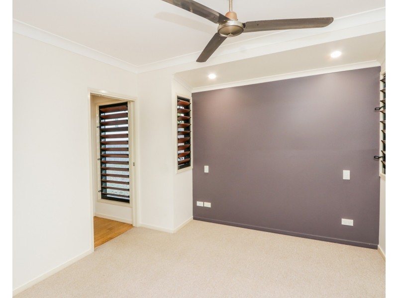 4 Seascape Close, Agnes Water QLD 4677