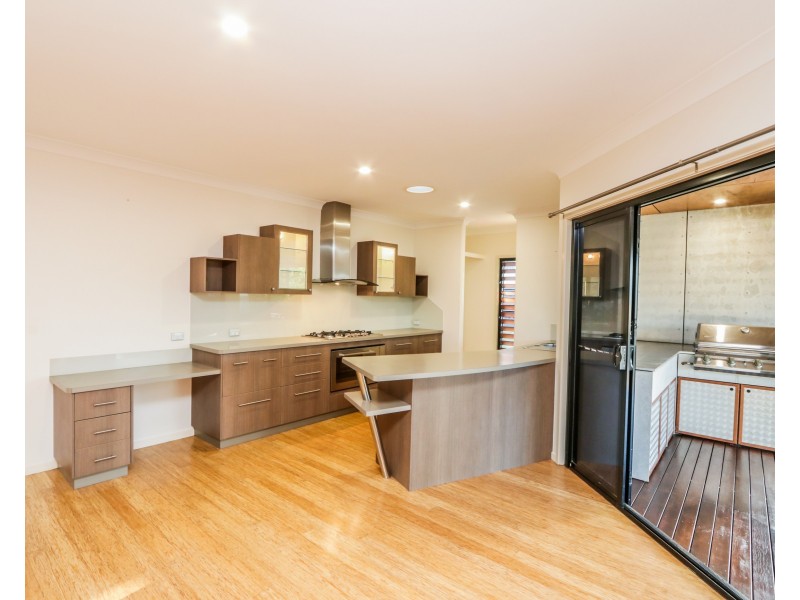 4 Seascape Close, Agnes Water QLD 4677